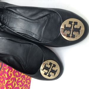 Tory Burch Classic Reva Ballet Flat Black 7.5 Gold